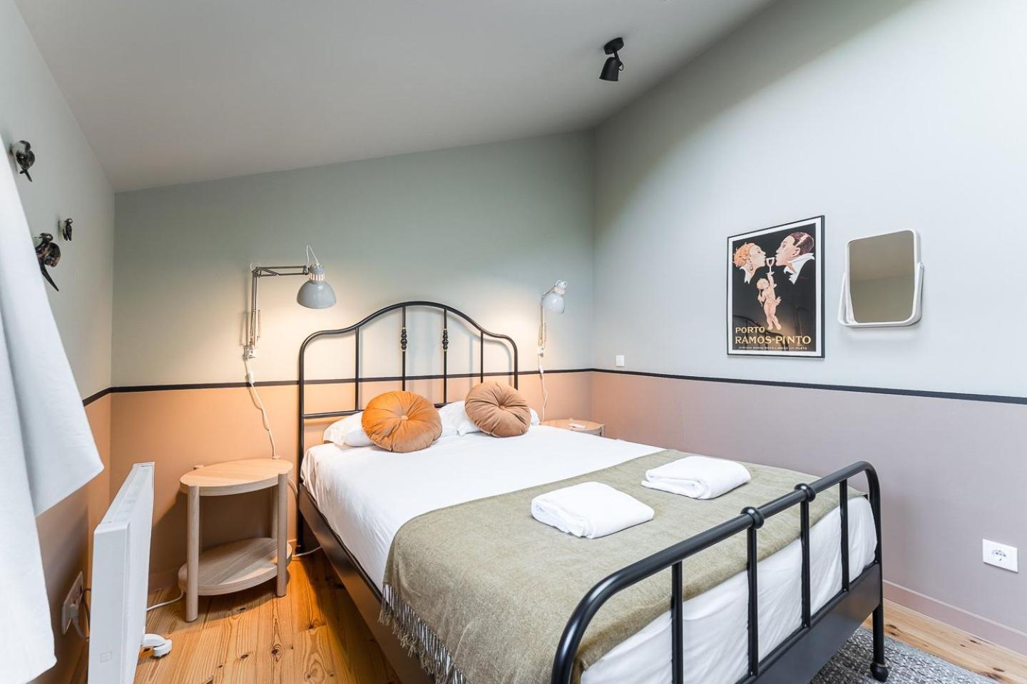 Guestready - Spacious And Modern Apt W/ Skylight Porto Eksteriør billede